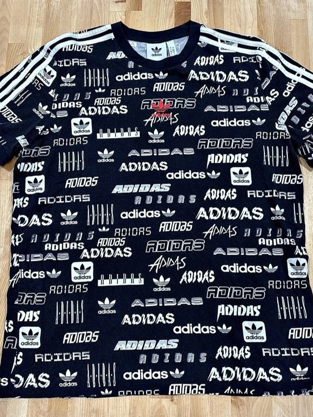 adidas Original Typography Graphic Tee Black adidas logo all over size L